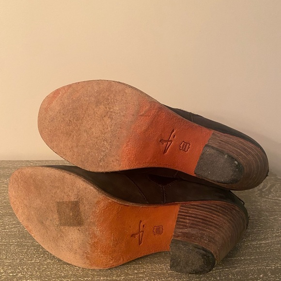 J.Shoes Belgrave Booties - Picture 5 of 5